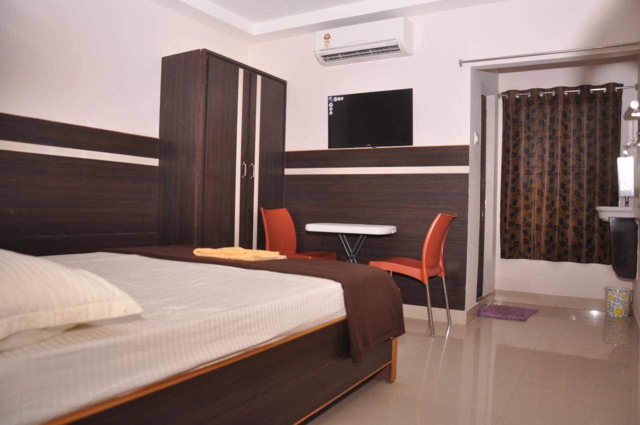 Venky'S Delight Rajahmundry Bagian luar foto