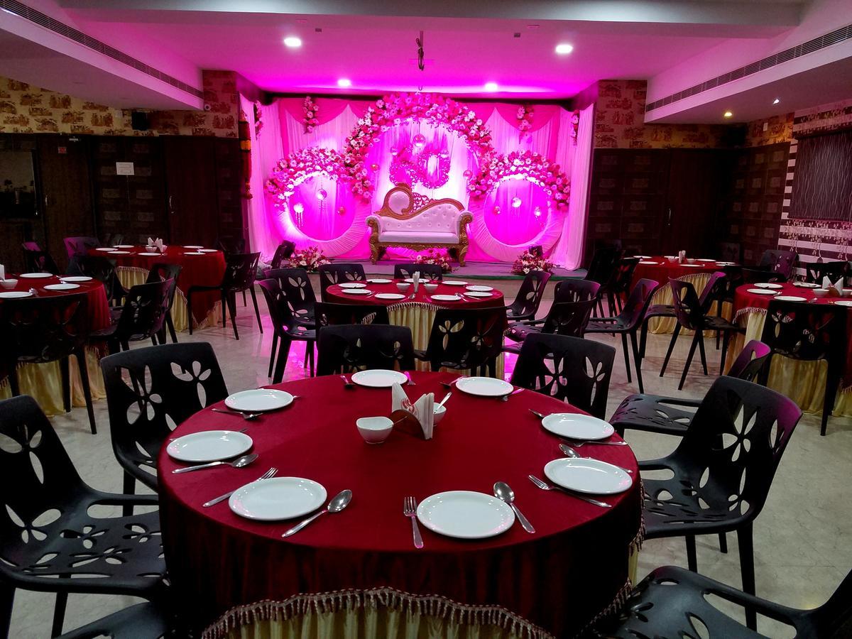 Venky'S Delight Rajahmundry Bagian luar foto