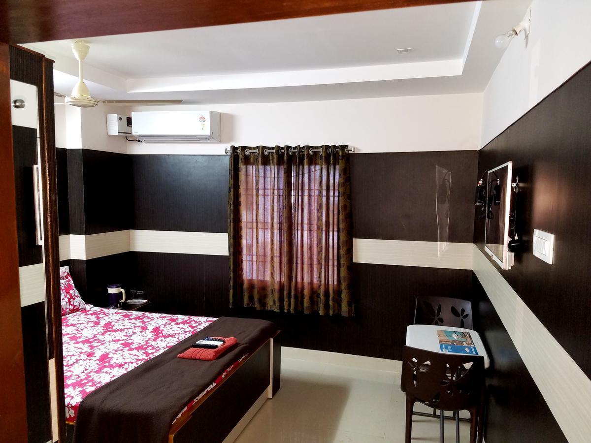 Venky'S Delight Rajahmundry Bagian luar foto